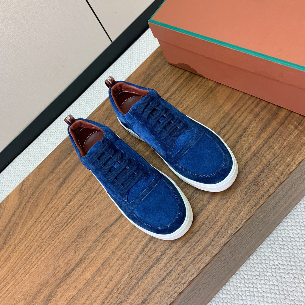 L-Sneakers