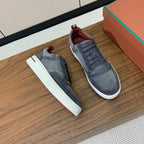 L-Sneakers
