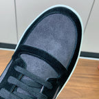 L-Sneakers