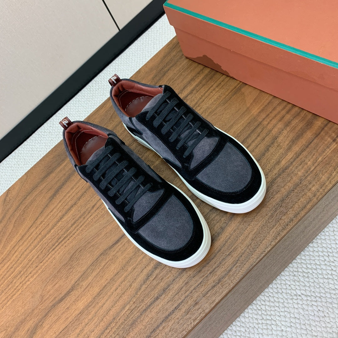 L-Sneakers