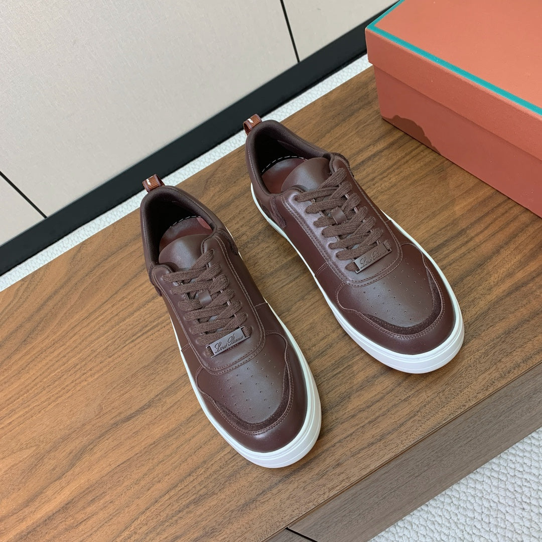 L-Sneakers