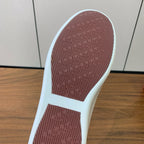 L-Sneakers