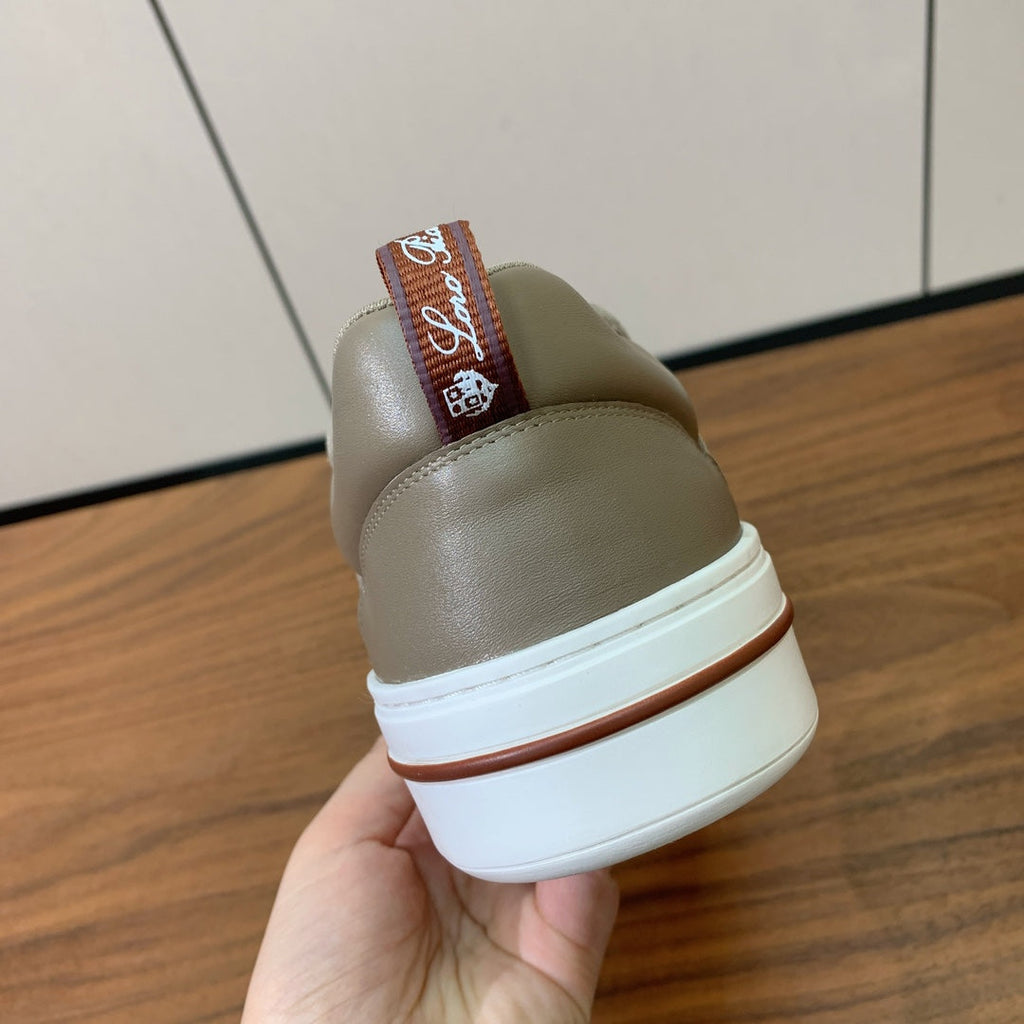 L-Sneakers