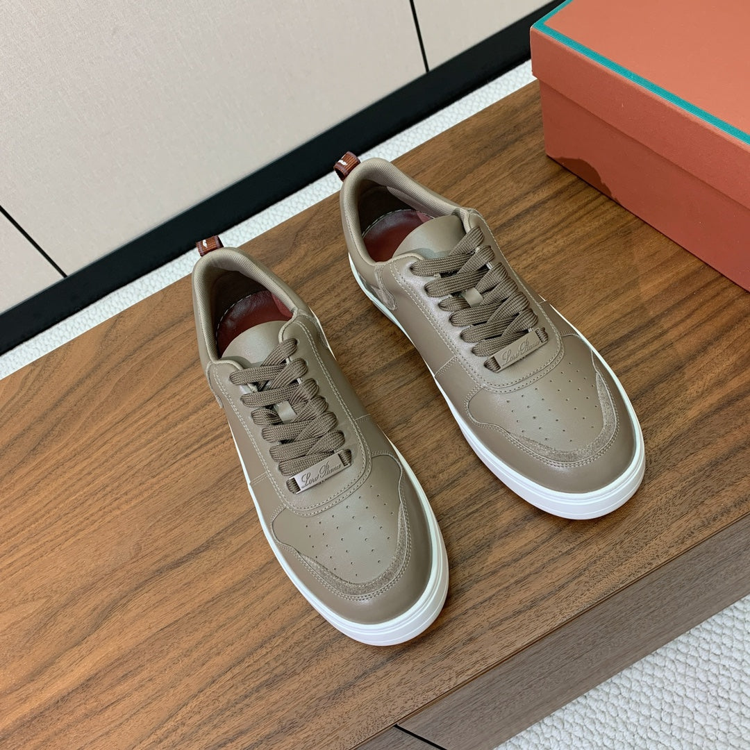 L-Sneakers