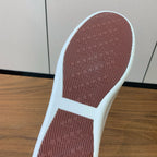 L-Sneakers