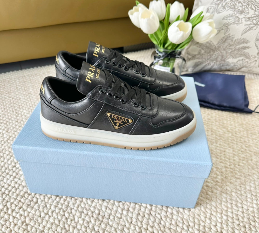 P-Sneakers