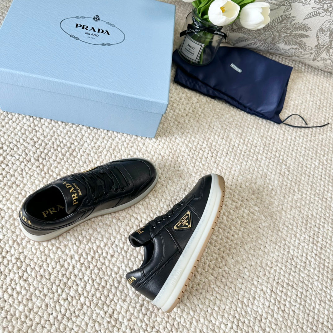 P-Sneakers