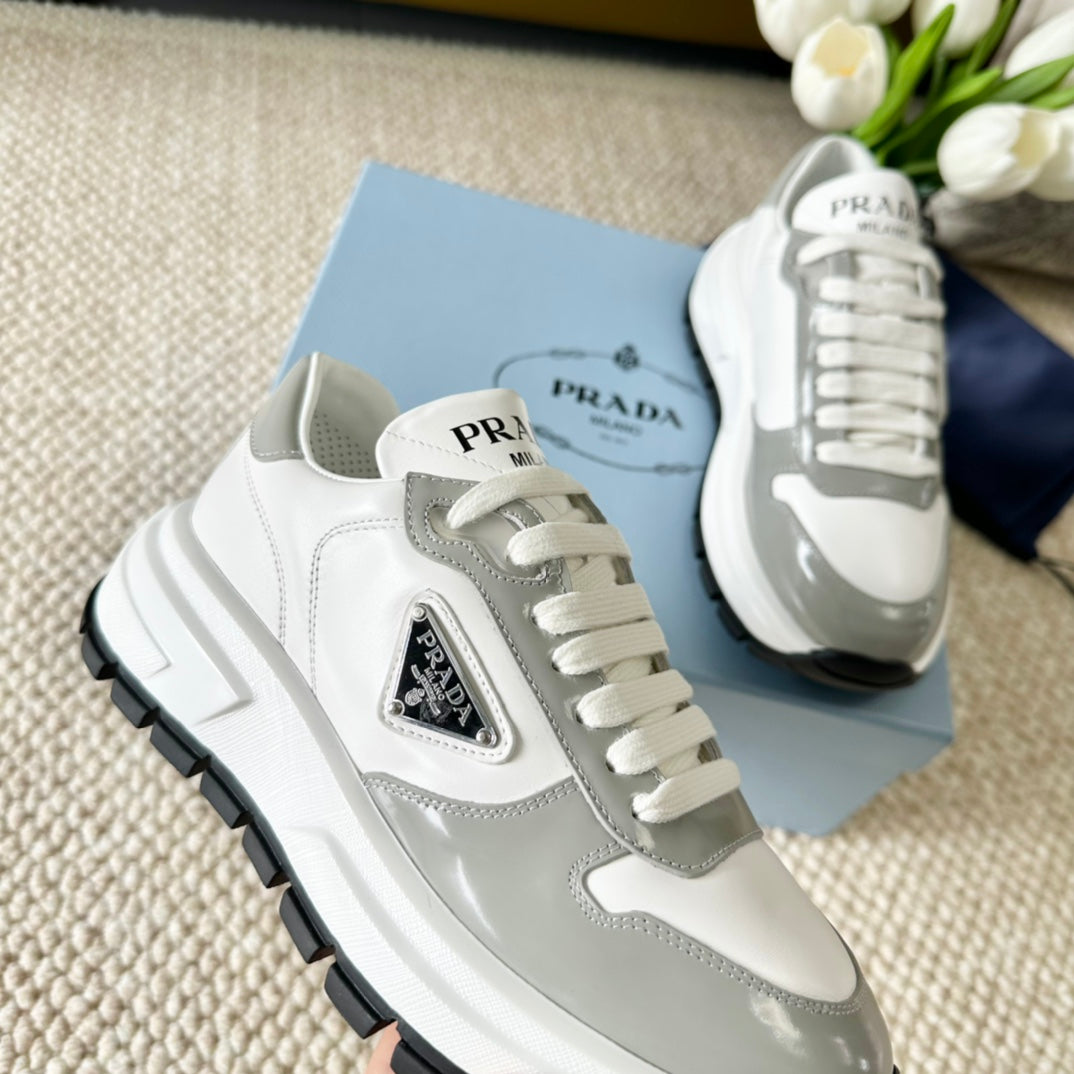 P-Sneakers