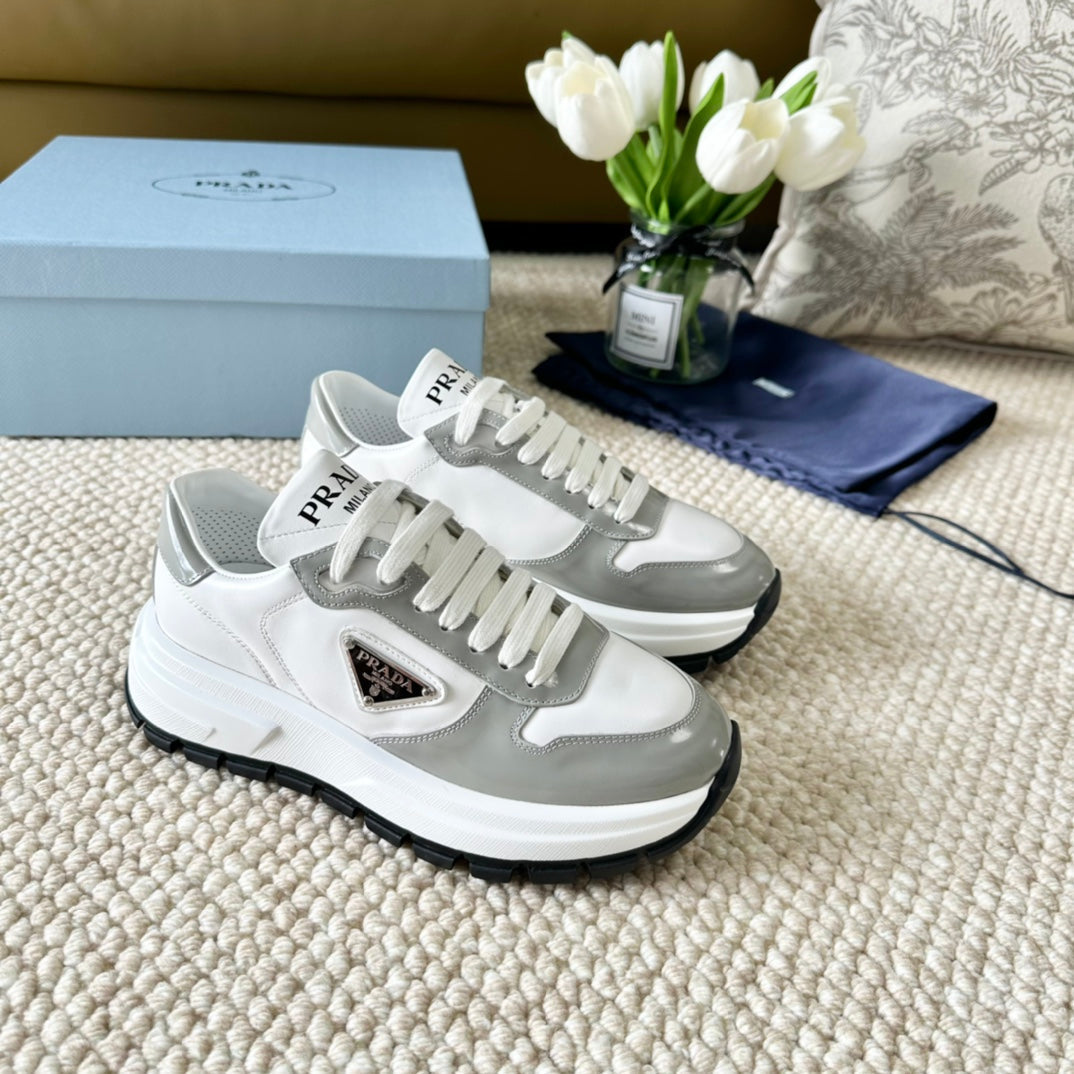 P-Sneakers