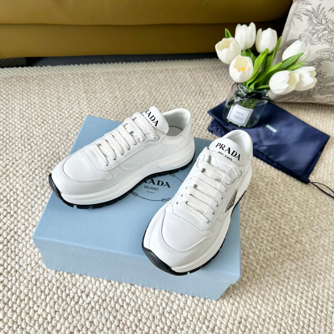 P-Sneakers