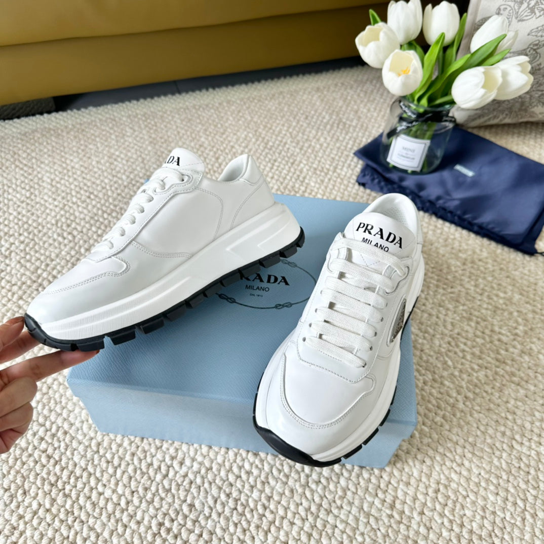 P-Sneakers