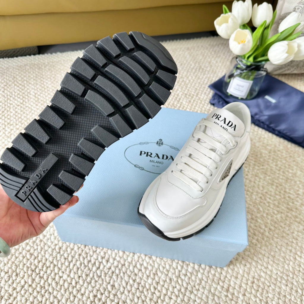 P-Sneakers