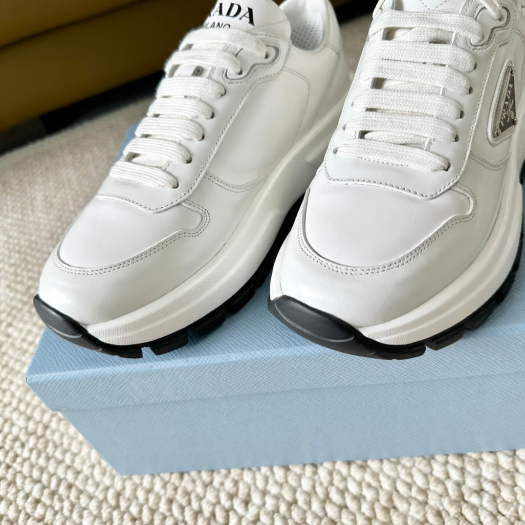 P-Sneakers