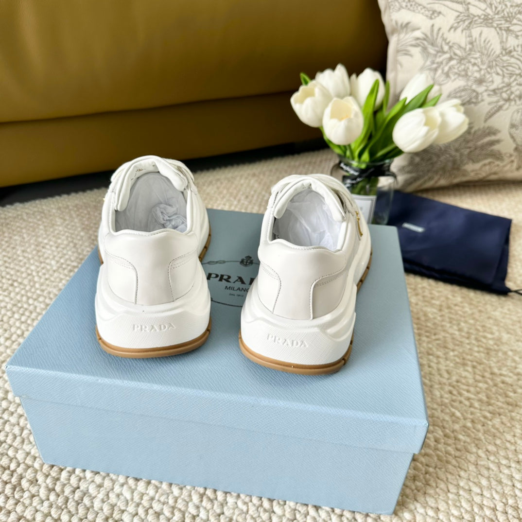P-Sneakers