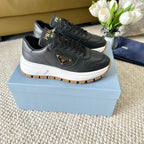 P-Sneakers