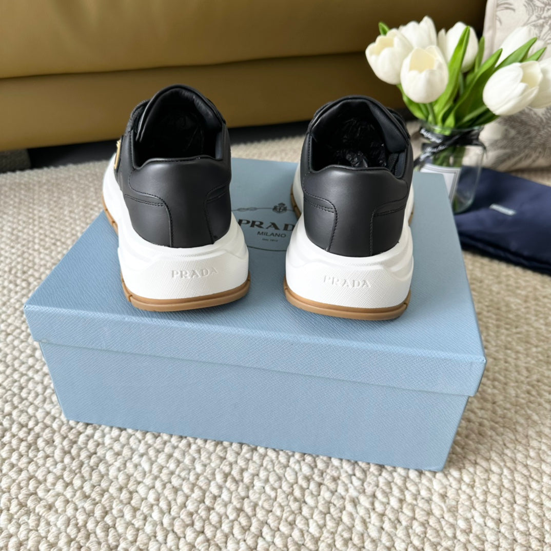 P-Sneakers