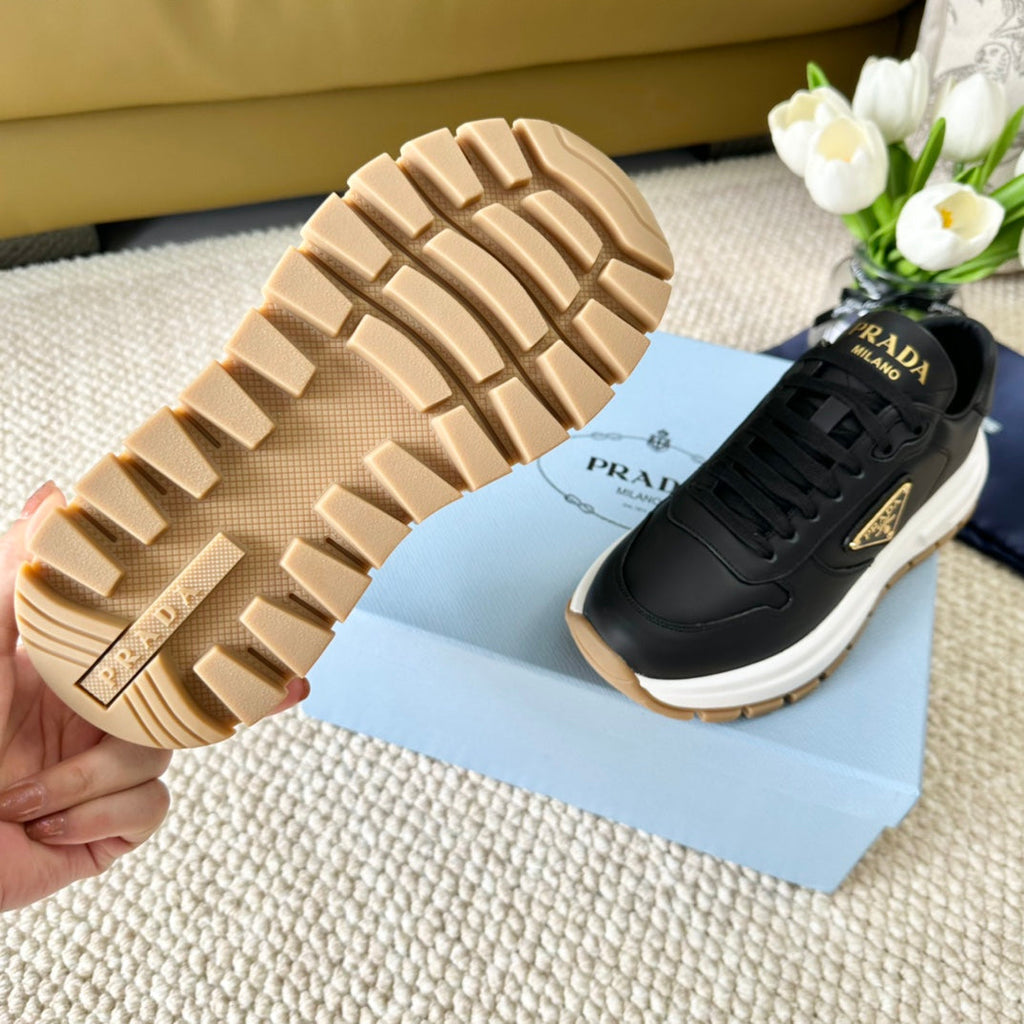 P-Sneakers
