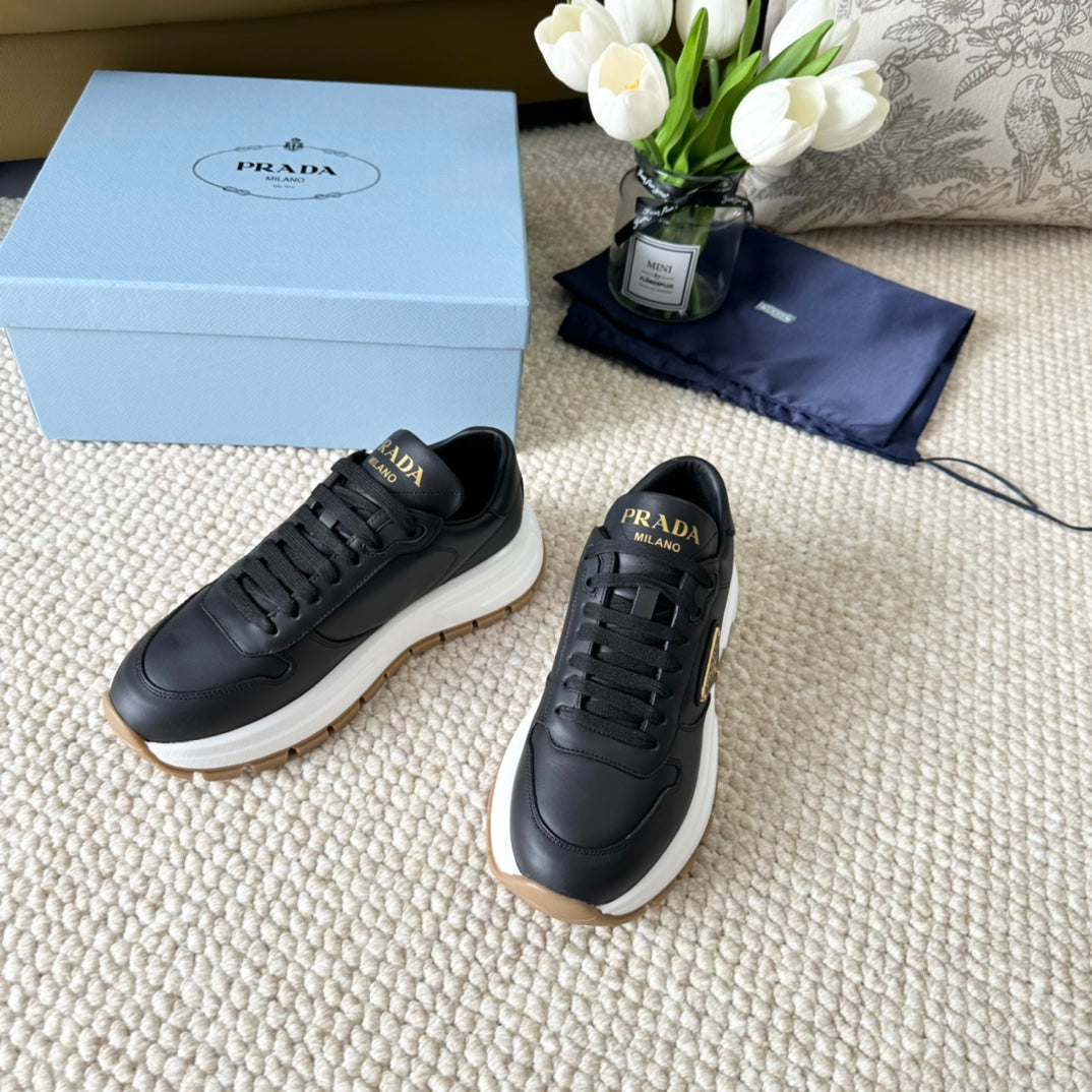 P-Sneakers