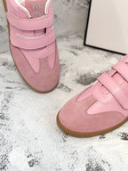 M-Sneakers