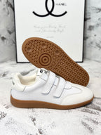 M-Sneakers