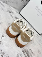 M-Sneakers