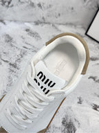 M-Sneakers