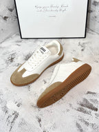 M-Sneakers