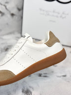 M-Sneakers