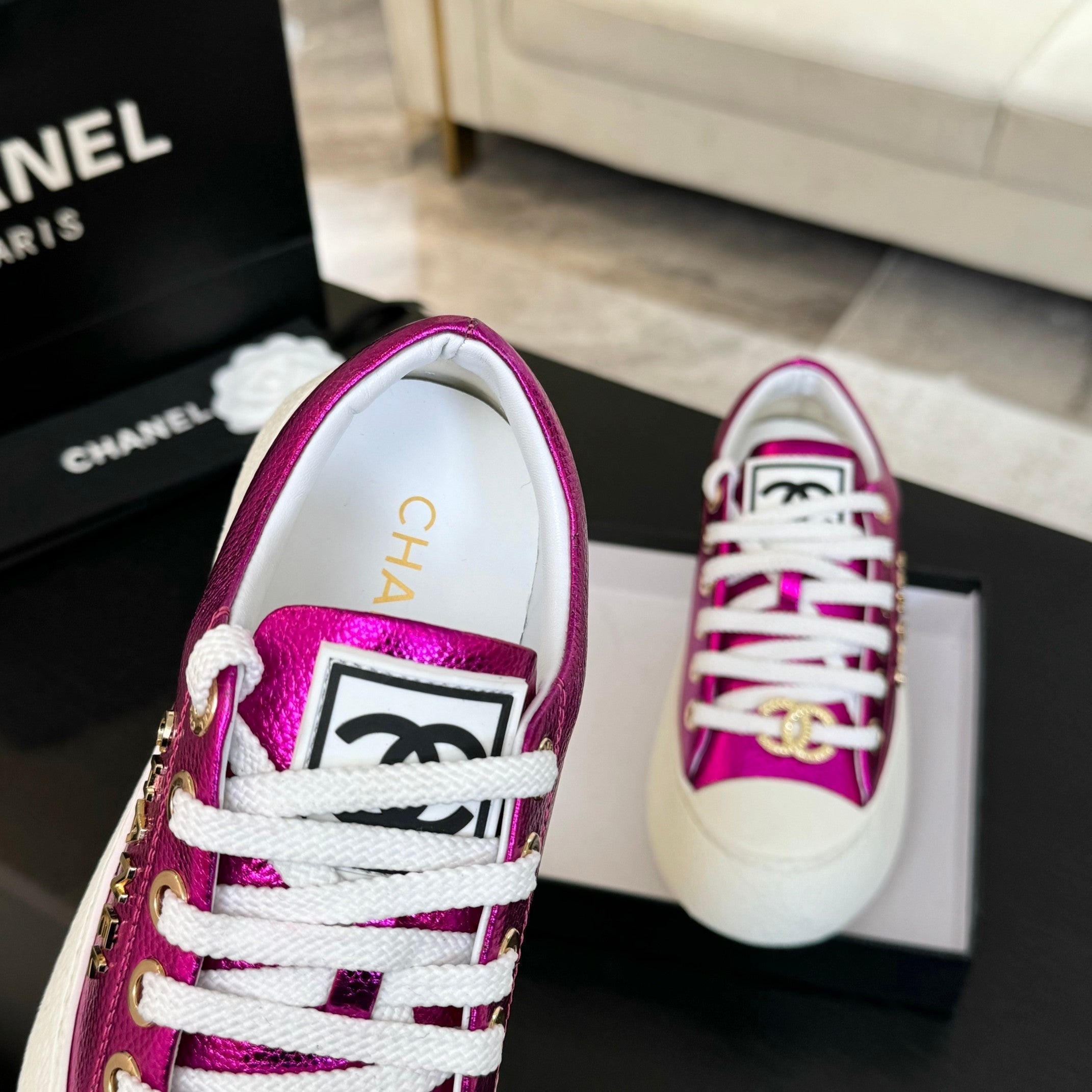 C-Sneakers