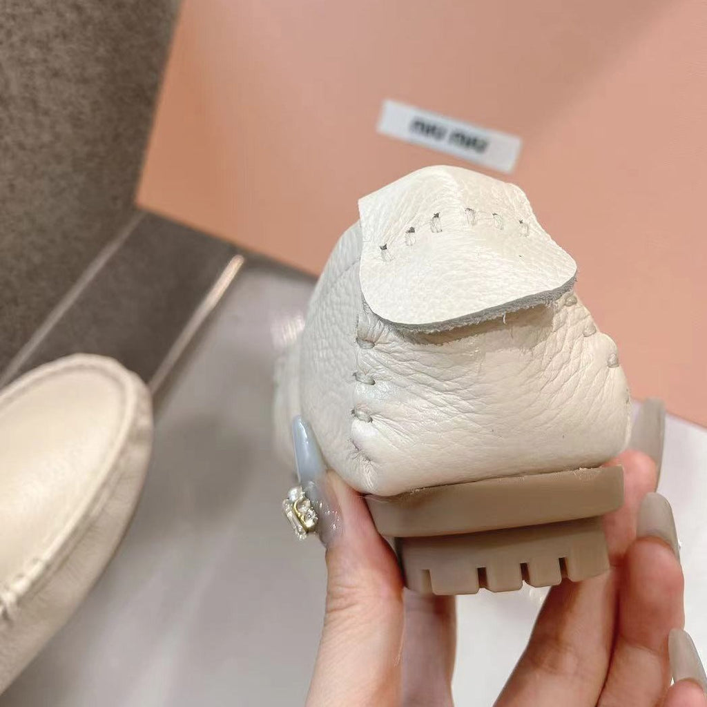 M-Sneakers