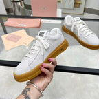 M-Sneakers
