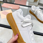 M-Sneakers