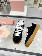 M-Sneakers