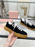 M-Sneakers