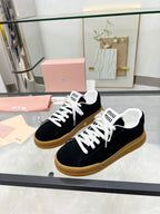 M-Sneakers