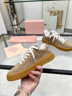 M-Sneakers