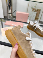 M-Sneakers
