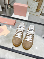 M-Sneakers