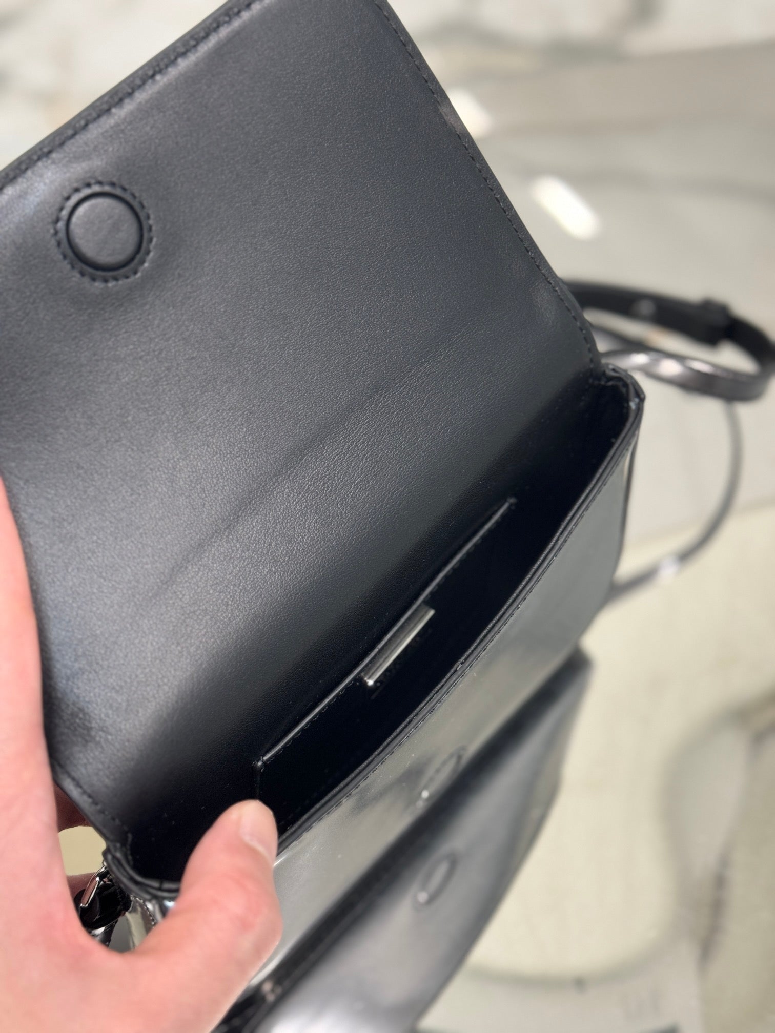 P-Shoulder Bag