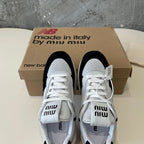 M-Sneakers