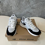 M-Sneakers