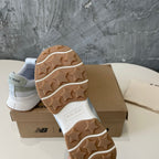 M-Sneakers
