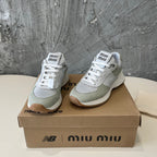M-Sneakers