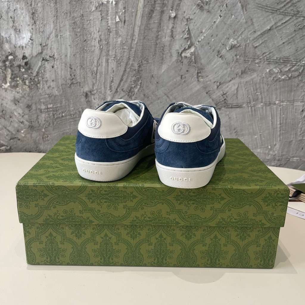 G-Sneakers