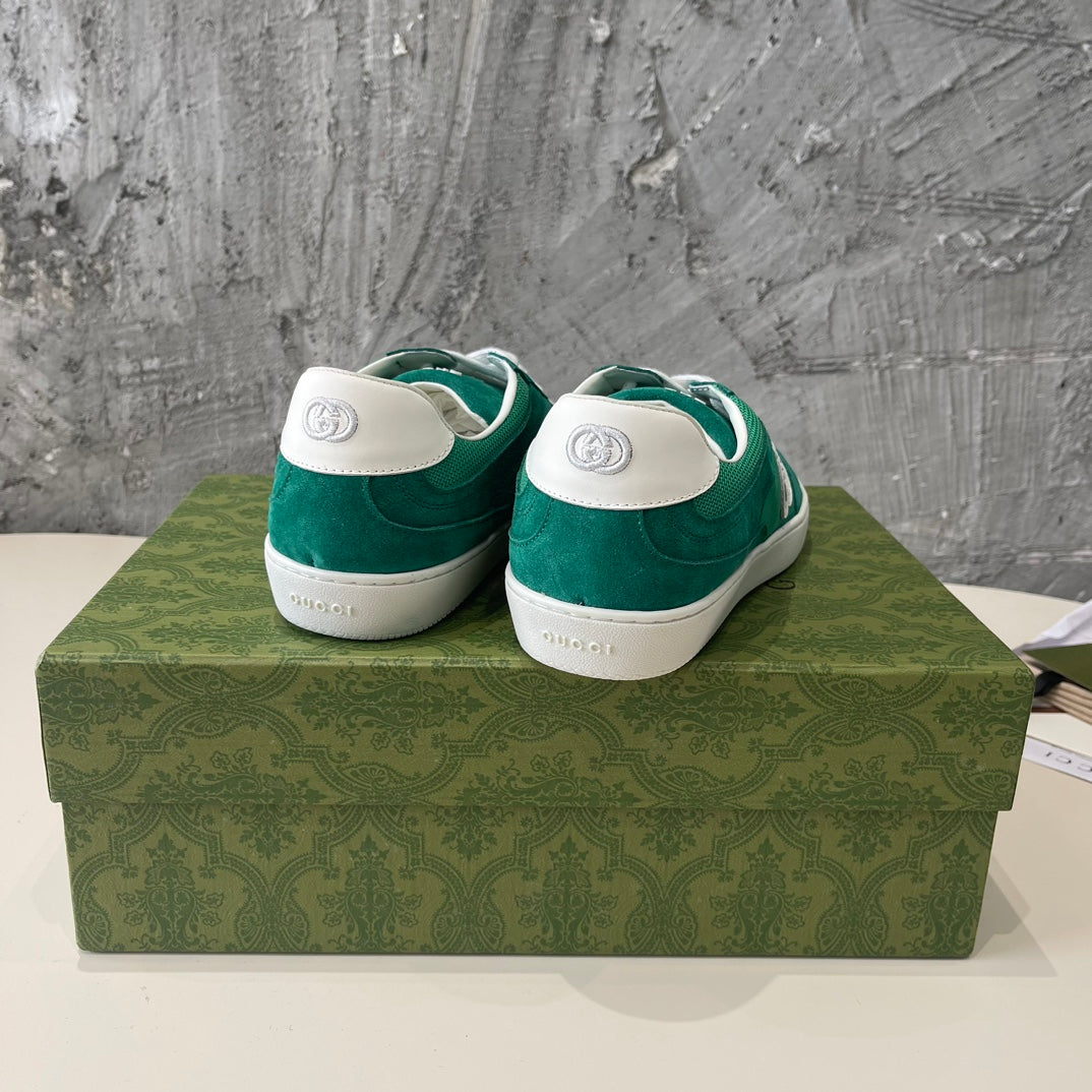 G-Sneakers