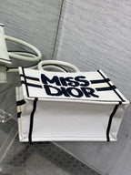 D-Book Tote