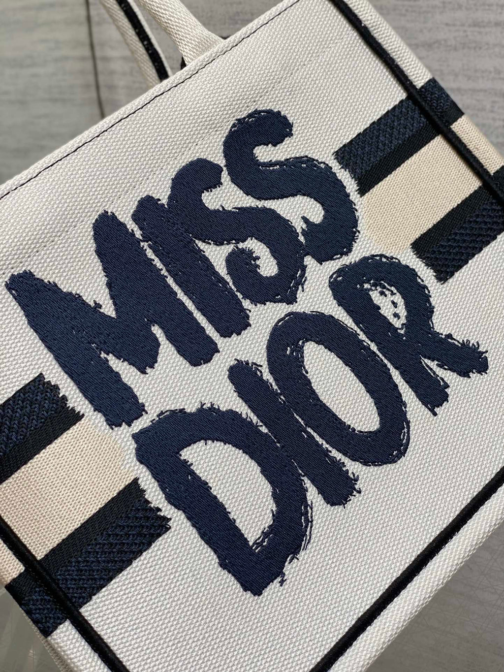 D-Book Tote