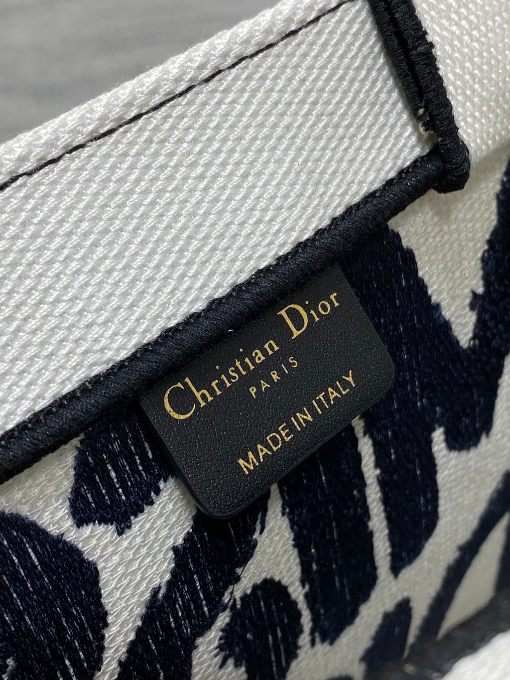D-Book Tote