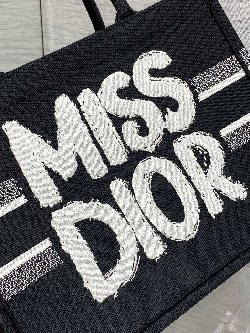 D-Book Tote