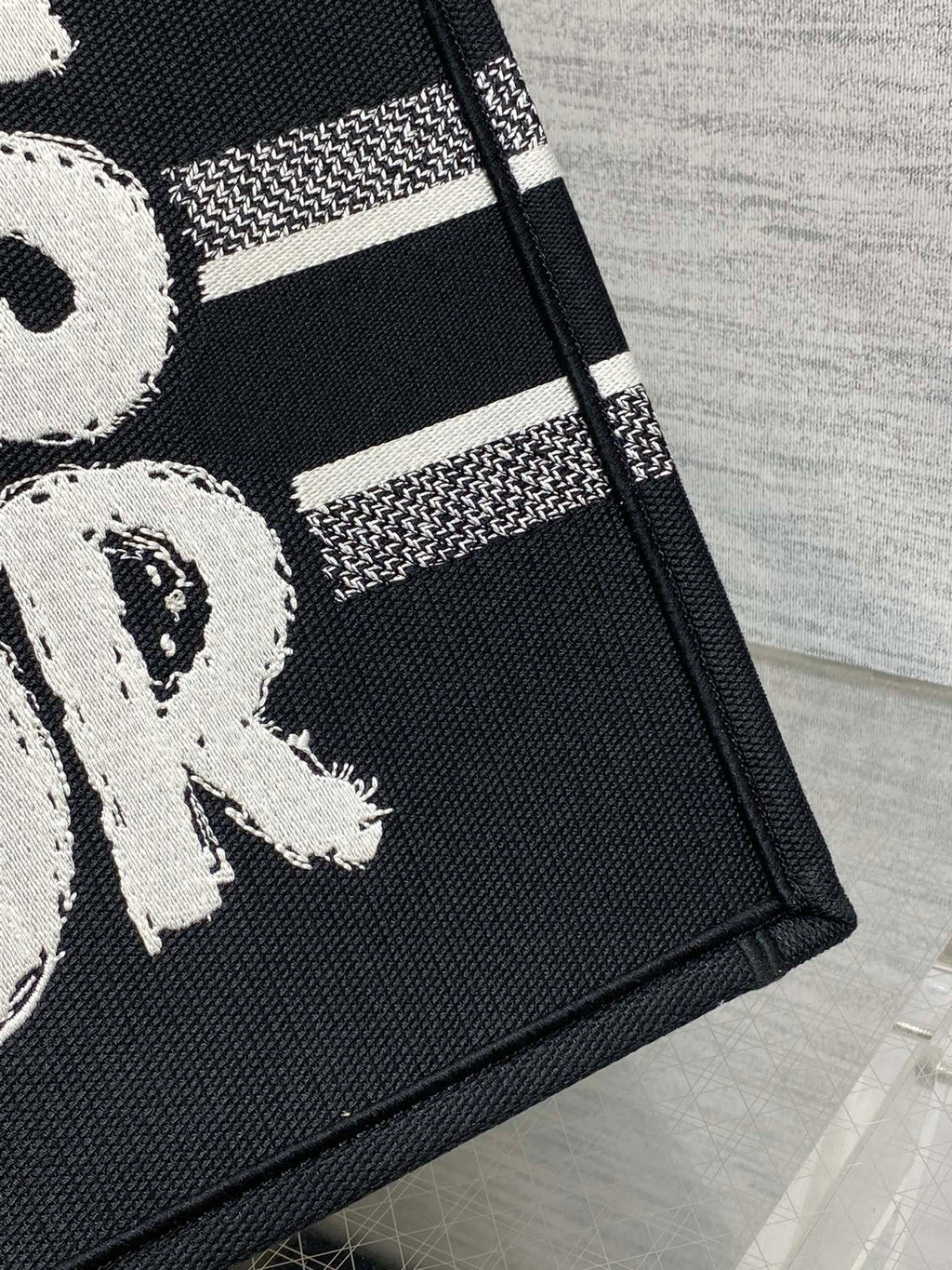 D-Book Tote